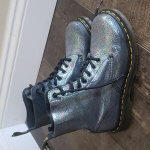 Dr. Martens Pascal Gray Iridescent lace up